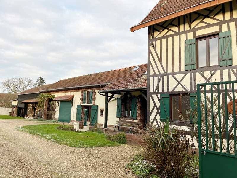 Maison à Saint Clair Sur Epte — 153 m²